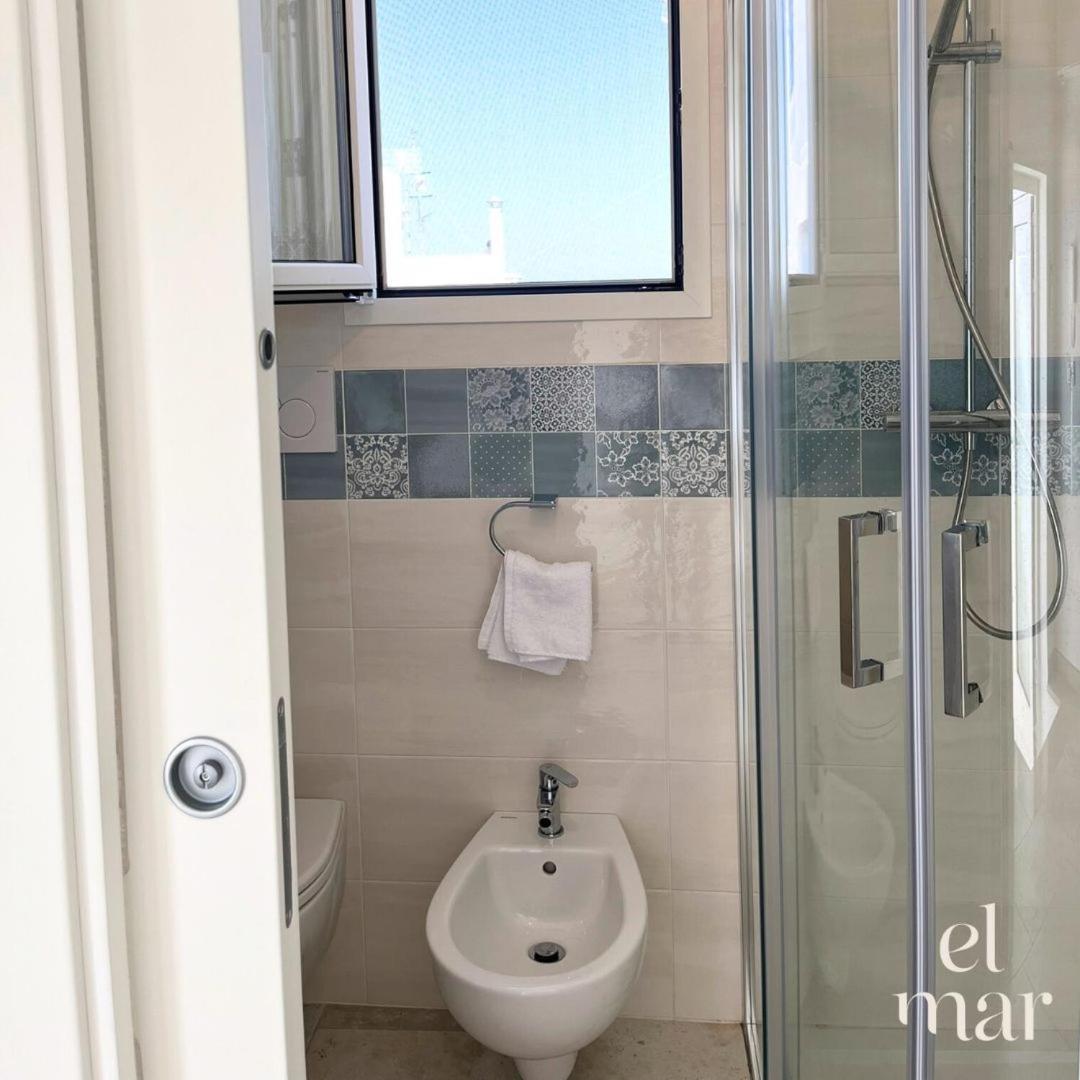 ポリニャーノ・ア・マーレEl-Mar Locazione Turistica House With Exclusive Terraceアパートメント エクステリア 写真